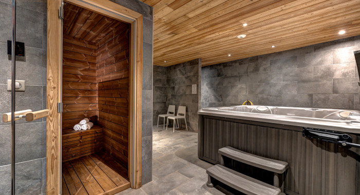 Chalet Woodpecker, Alpe d'Huez ski chalet, image 8